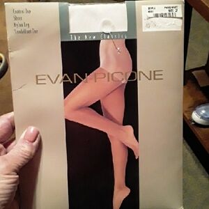 NWT Evan-Picone Sz 2 Paris White Control Top Sandalfoot Toe The New Classics